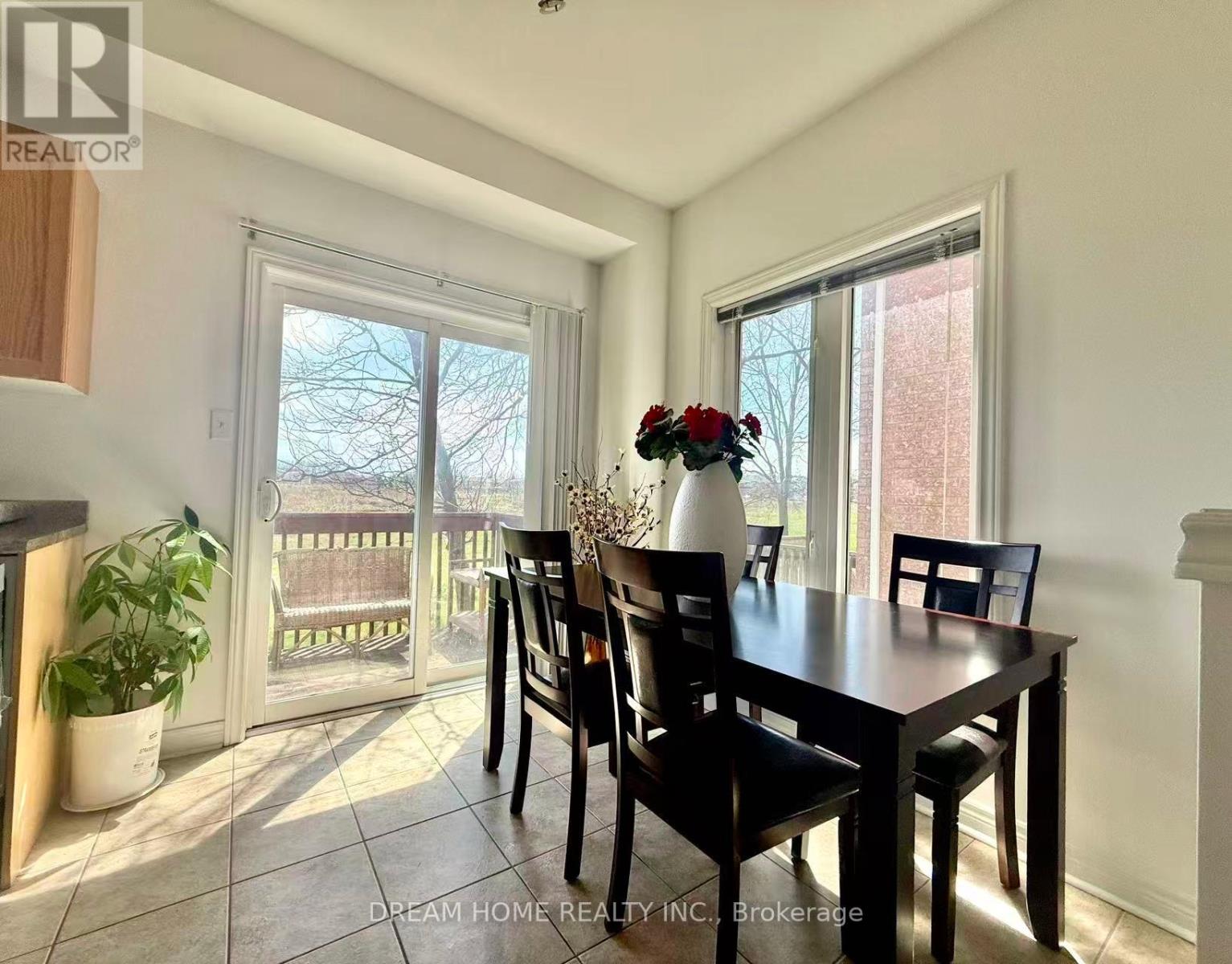 208 Tom Taylor Crescent, Newmarket, Ontario  L3X 3E8 - Photo 13 - N13114642