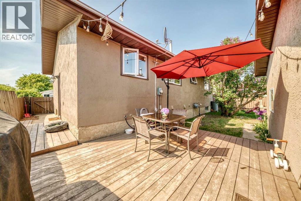 8 Haliburton Crescent, Red Deer, Alberta  T4N 6K3 - Photo 34 - A2315935