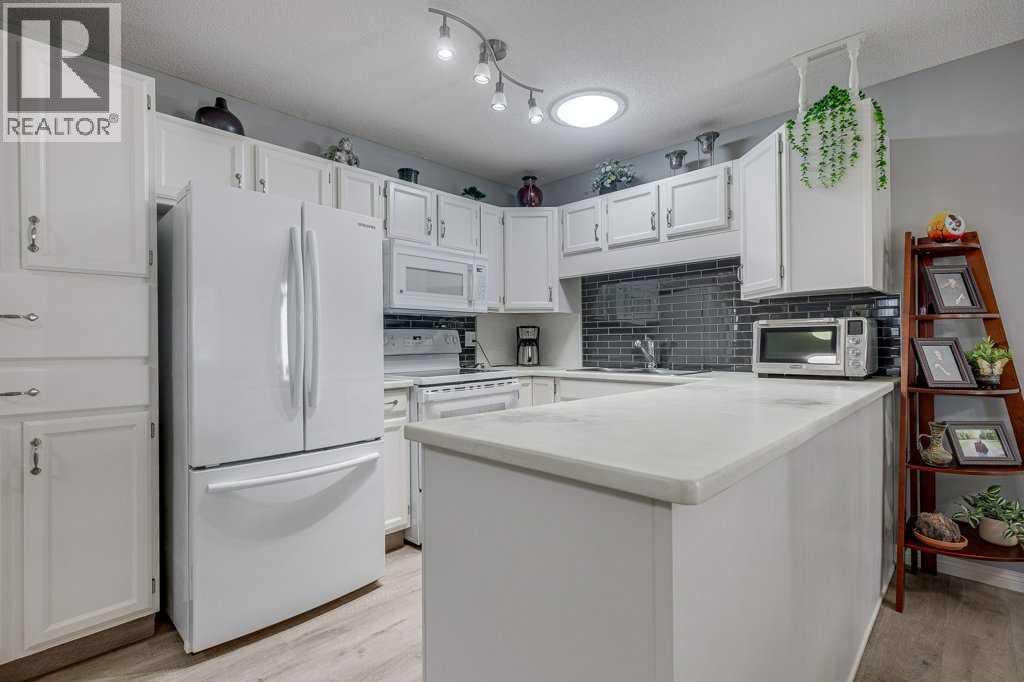 29, 2821 Botterill Crescent, Red Deer, Alberta  T4R 2E5 - Photo 9 - A2314324