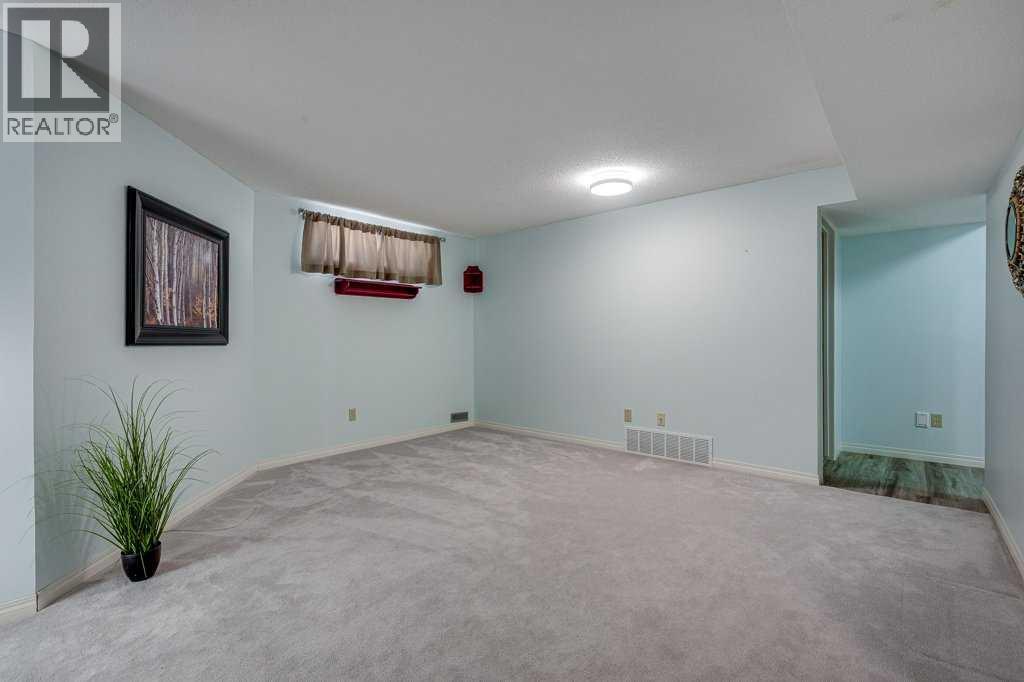 29, 2821 Botterill Crescent, Red Deer, Alberta  T4R 2E5 - Photo 33 - A2314324