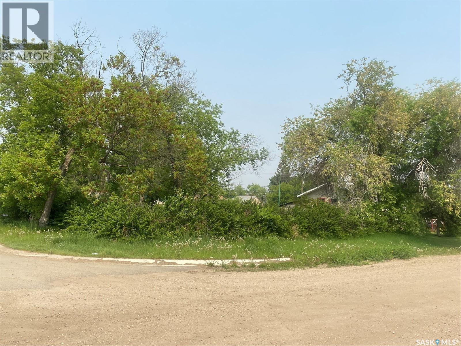 790 16th Street W, Prince Albert, Saskatchewan  S6V 3L5 - Photo 3 - SK037544