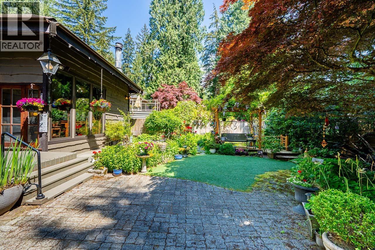 4346 Capilano Road, North Vancouver, British Columbia  V7R 4J7 - Photo 21 - R3129527