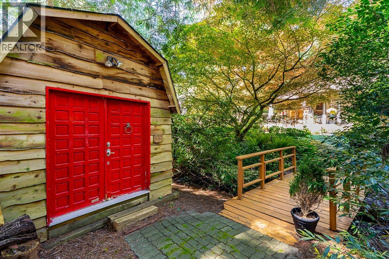 4346 Capilano Road, North Vancouver, British Columbia  V7R 4J7 - Photo 23 - R3129527
