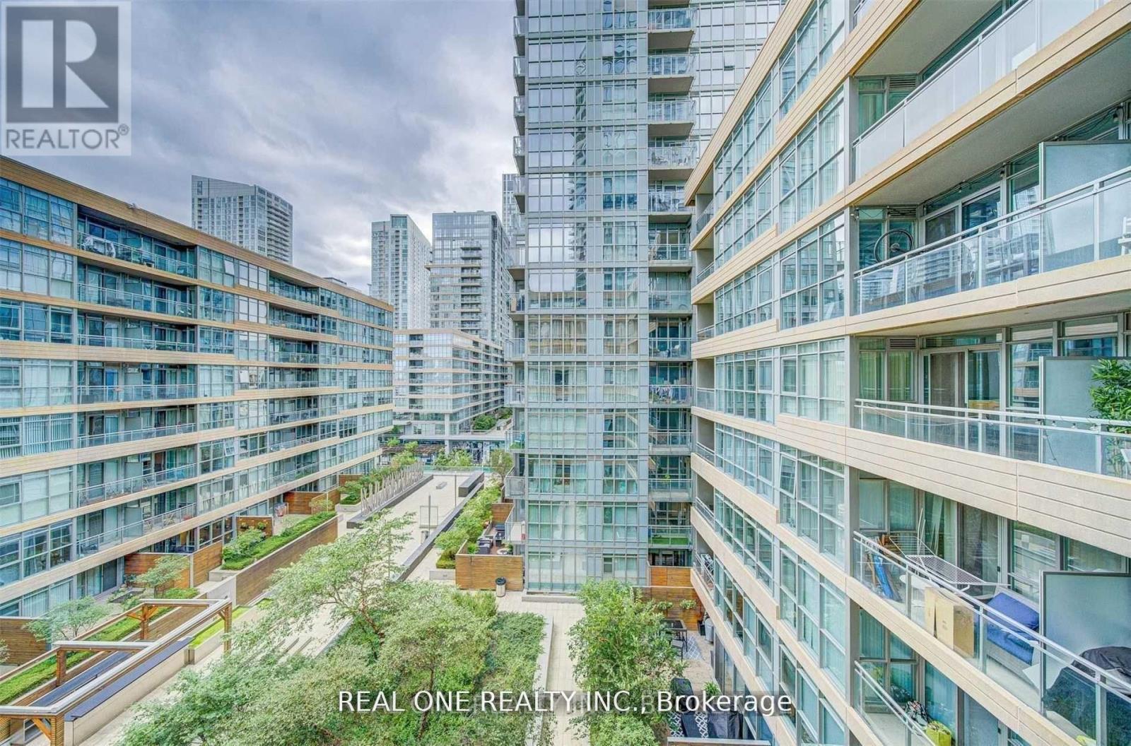 727 - 10 Capreol Court, Toronto, Ontario  M5V 4B3 - Photo 23 - C13189058