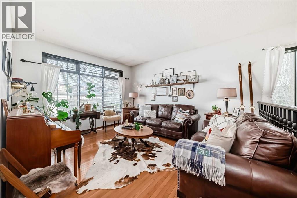 292 Waterstone Crescent Se, Airdrie, Alberta  T4B 2G1 - Photo 4 - A2311010