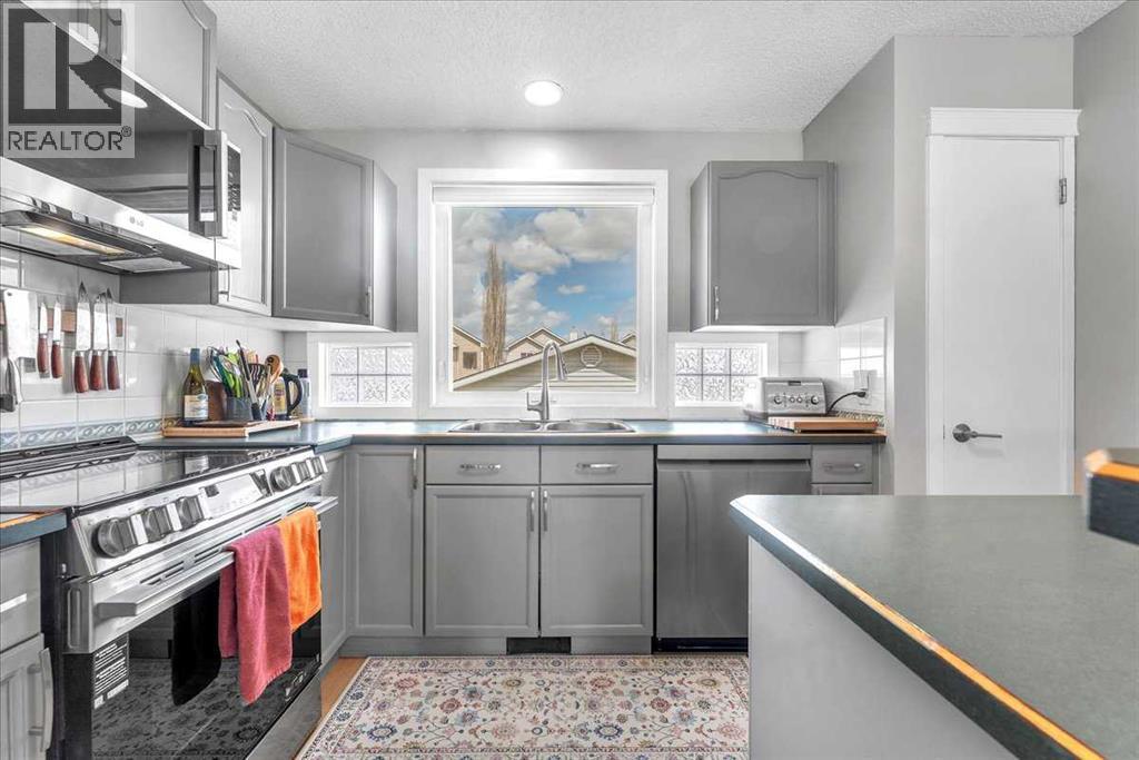 38 Tuscany Valley Heights Nw, Calgary, Alberta  T3L 2E7 - Photo 16 - A2313440