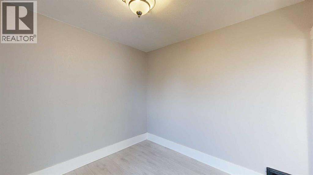 4907 49 Street, Stettler, Alberta  T4K 1A5 - Photo 15 - A2314292