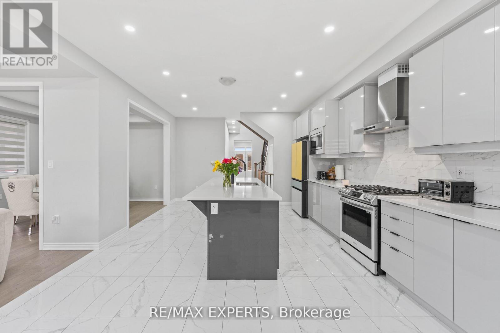 1437 Kerrydale Avenue, Pickering, Ontario  L1X 0M9 - Photo 12 - E13187762