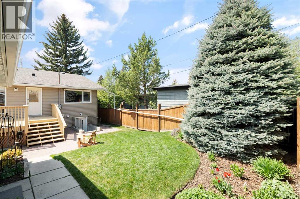 5047 Batchelor Crescent NW, Calgary, Alberta  T2L 1S8 - Photo 34 - A2310032