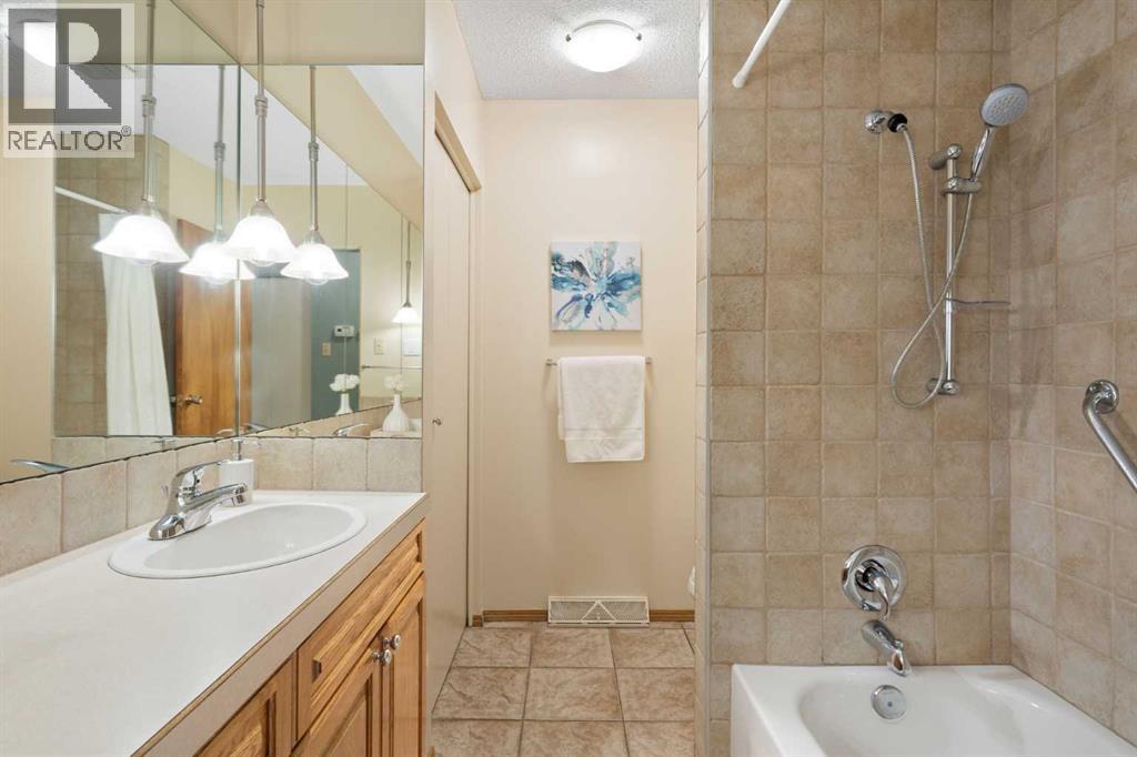 5047 Batchelor Crescent NW, Calgary, Alberta  T2L 1S8 - Photo 23 - A2310032
