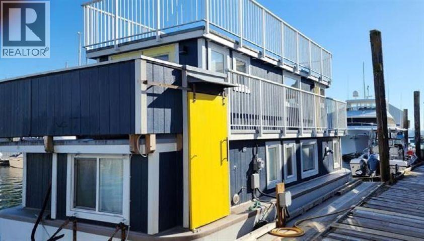 Gnb21-415 W Esplanade Avenue, North Vancouver, British Columbia V7M 1A4 - Photo 2 - R3109786