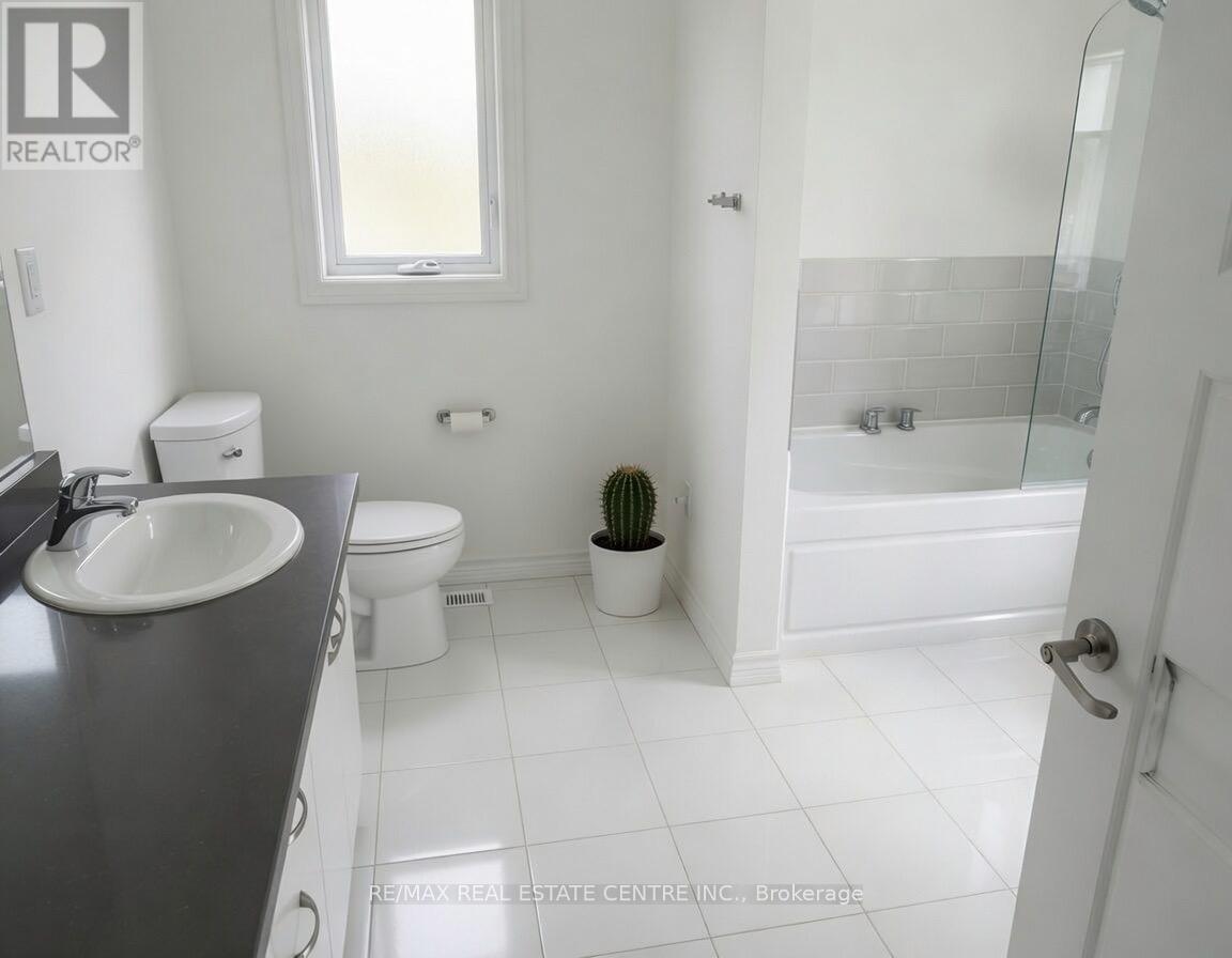 124 Hitchman Street, Brant, Ontario  N3L 0N6 - Photo 9 - X13212118