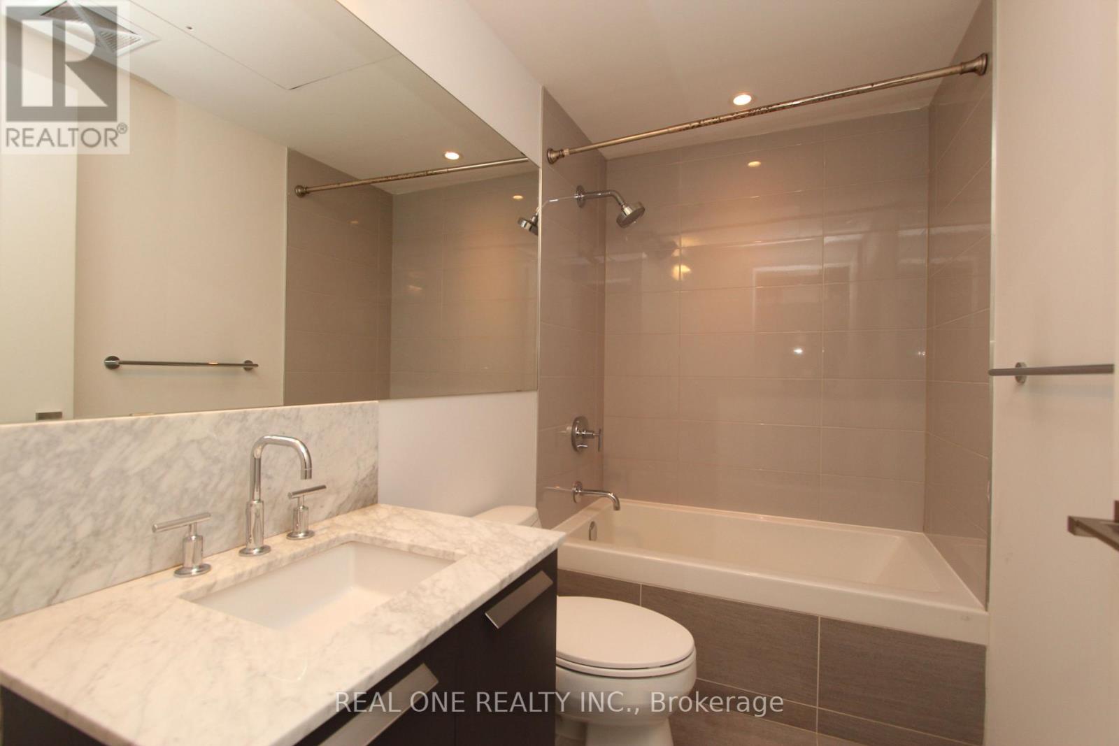 1807 - 50 Charles Street E, Toronto, Ontario  M4Y 0C3 - Photo 5 - C13212034