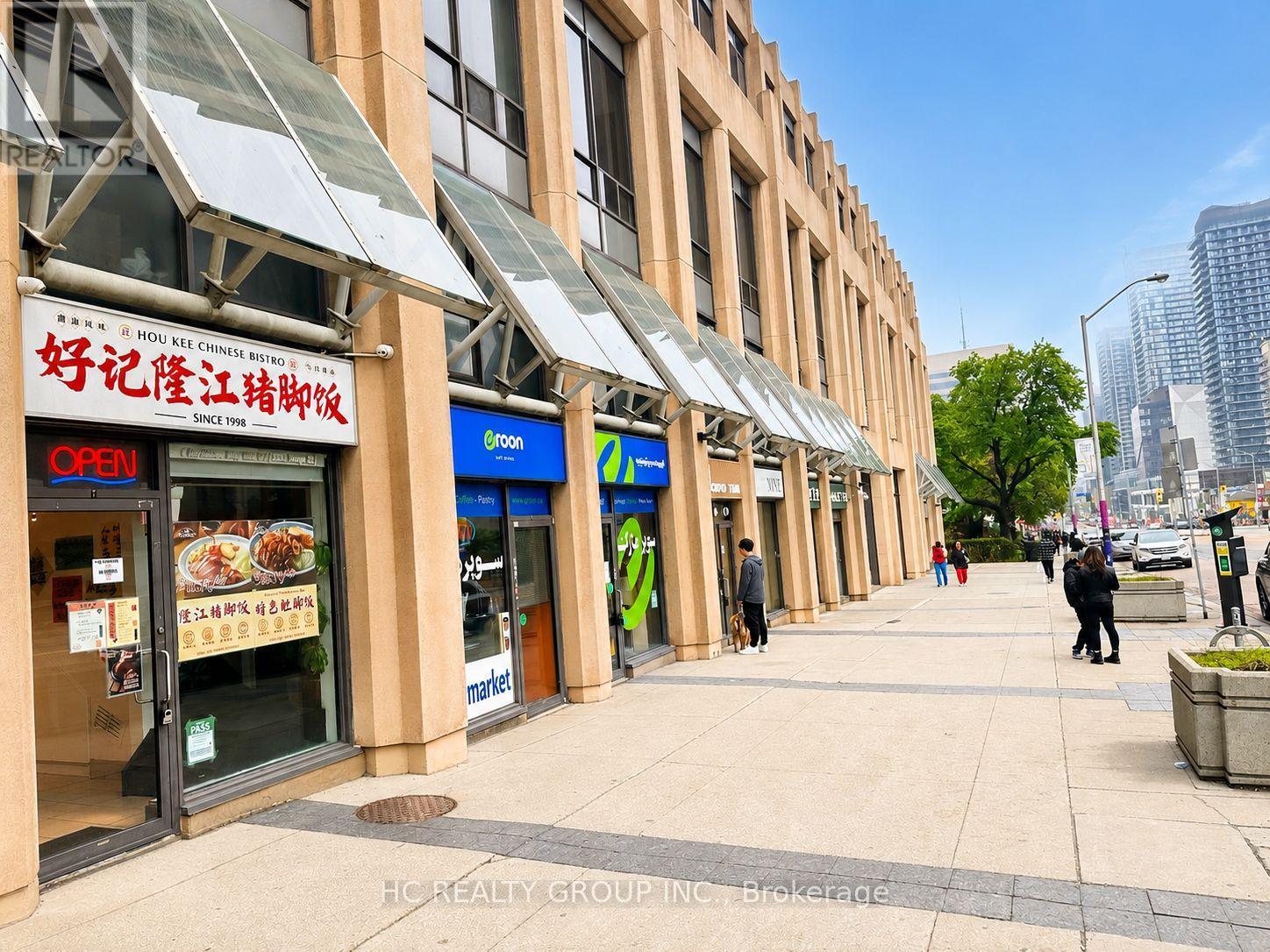 3 - 5 NORTHTOWN WAY, Toronto, Ontario
