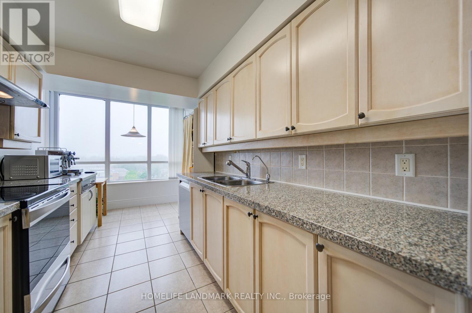 802 - 8 Mckee Avenue, Toronto, Ontario  M2N 7E5 - Photo 14 - C13212076