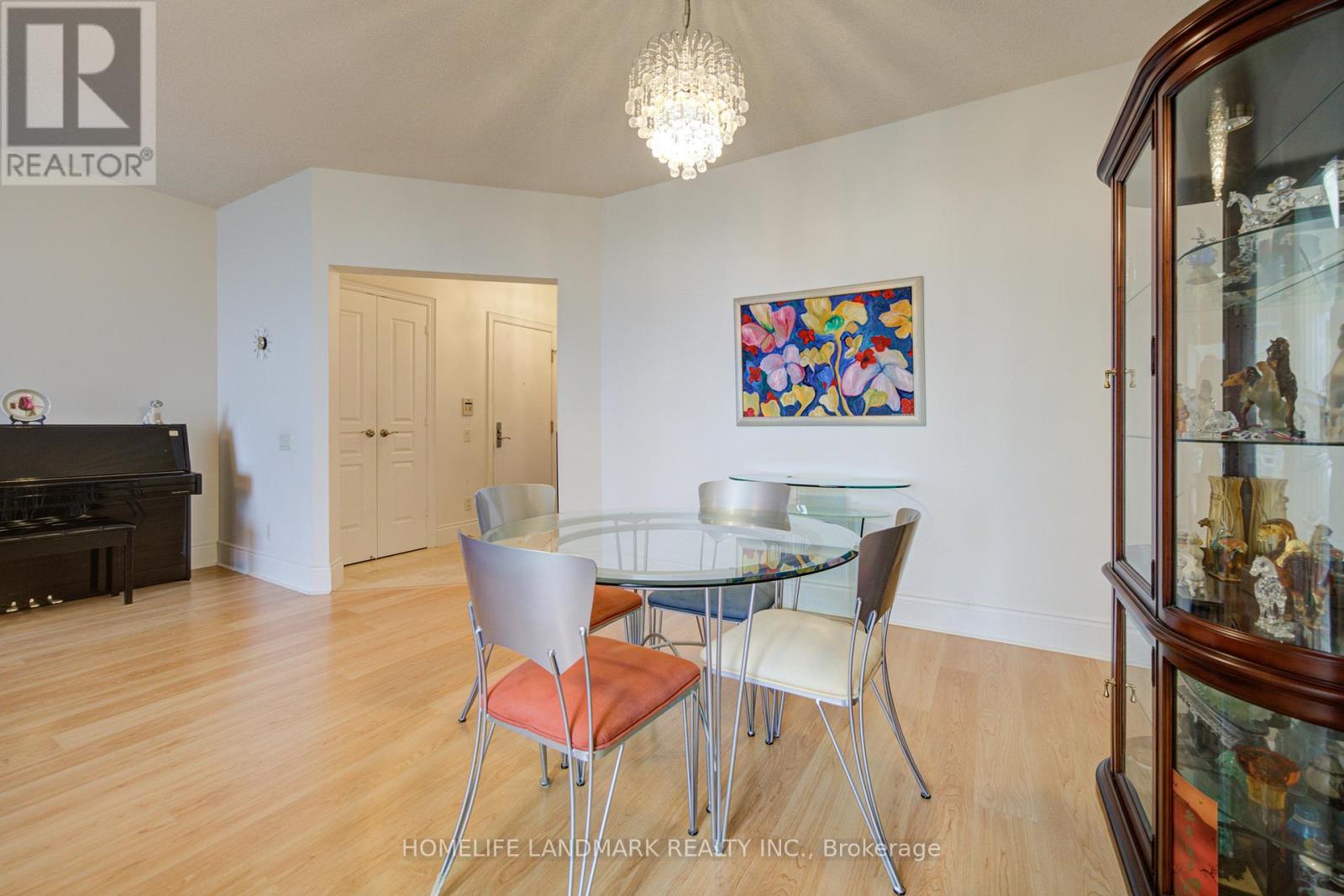 802 - 8 Mckee Avenue, Toronto, Ontario  M2N 7E5 - Photo 3 - C13212076