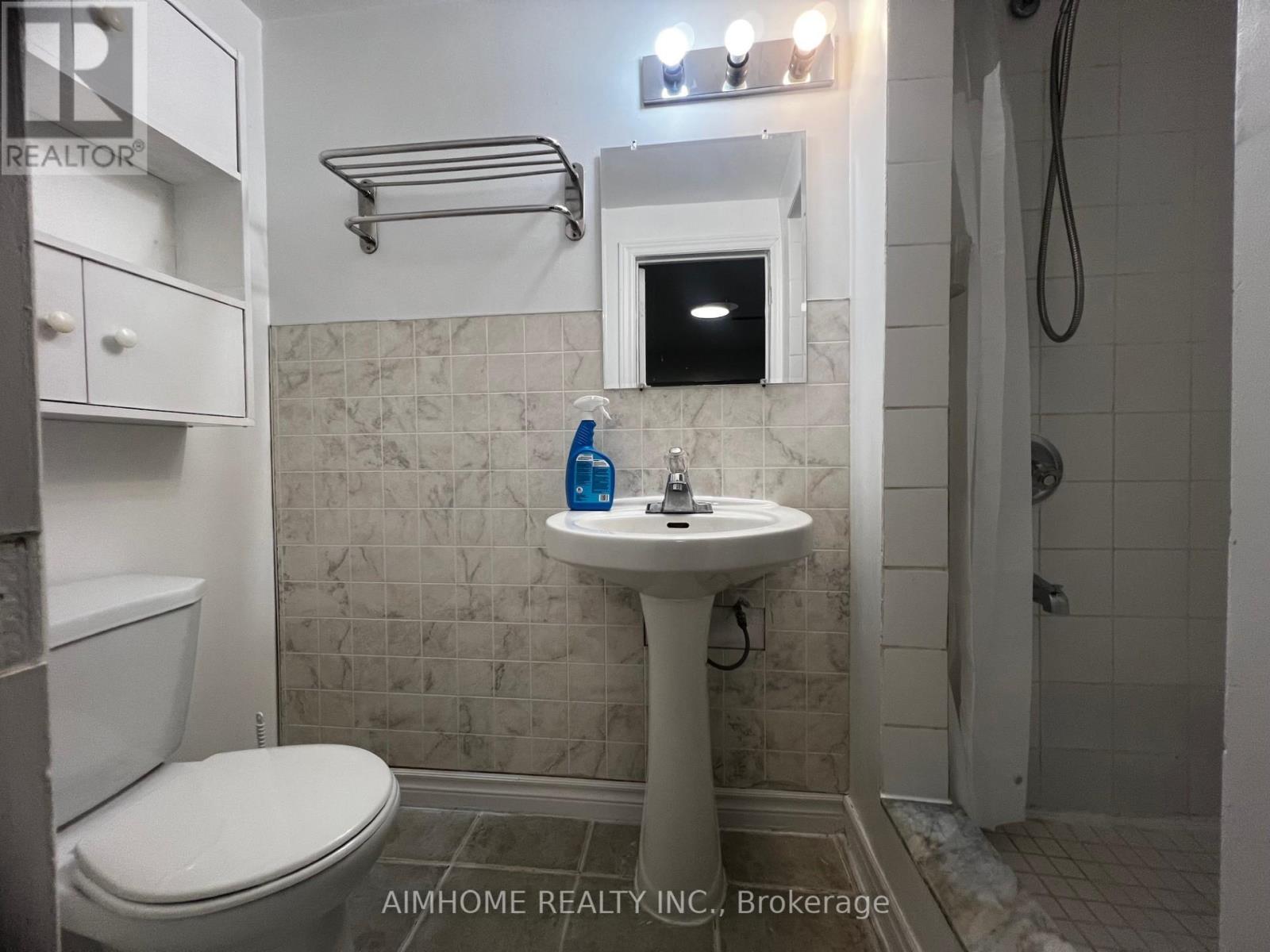 Basement Apt - 83 Mintwood Drive, Toronto, Ontario  M2M 3A6 - Photo 15 - C13212090