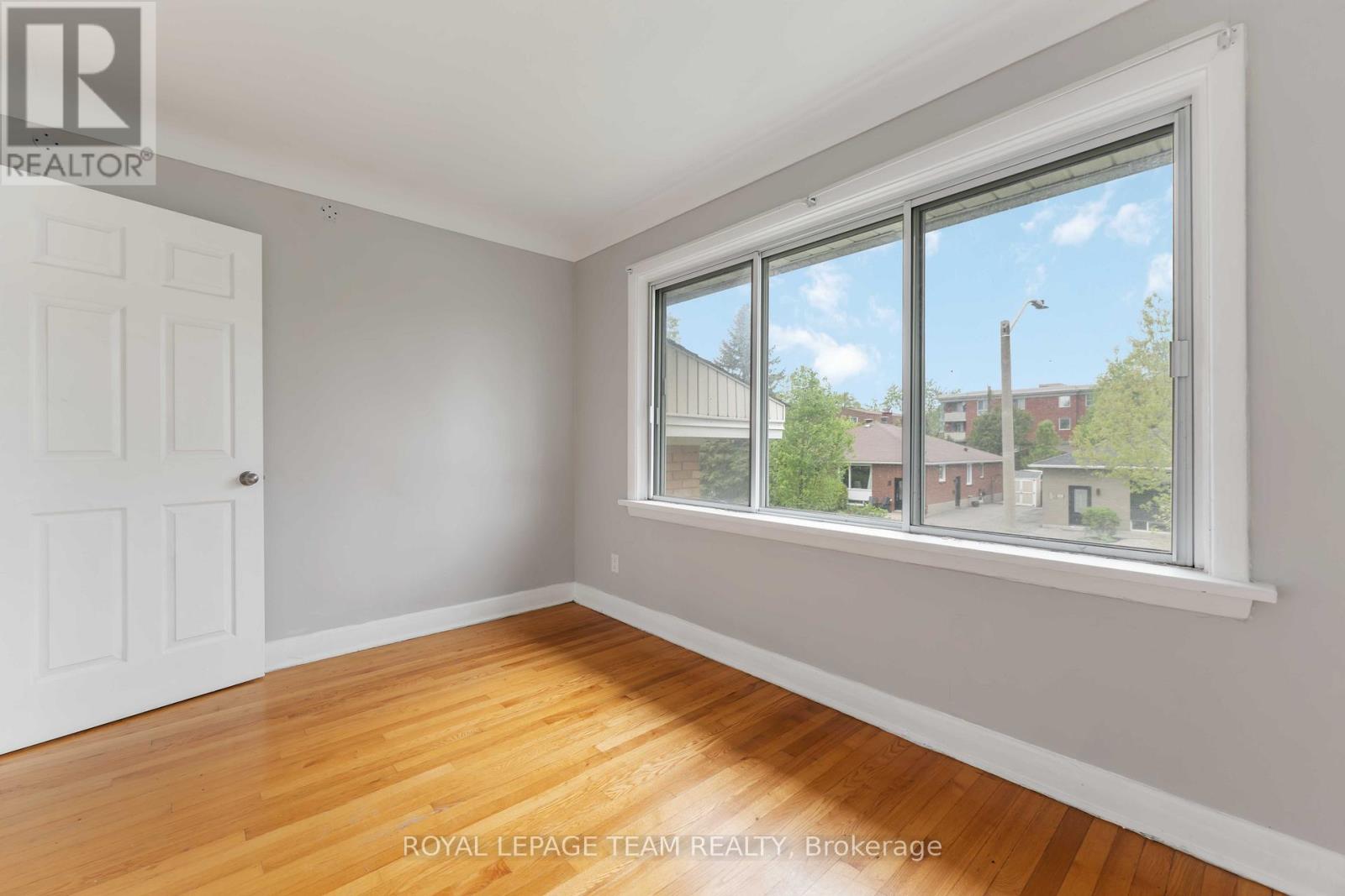3 - 1086 Apolydor Avenue, Ottawa, Ontario  K1H 8A9 - Photo 5 - X13211976