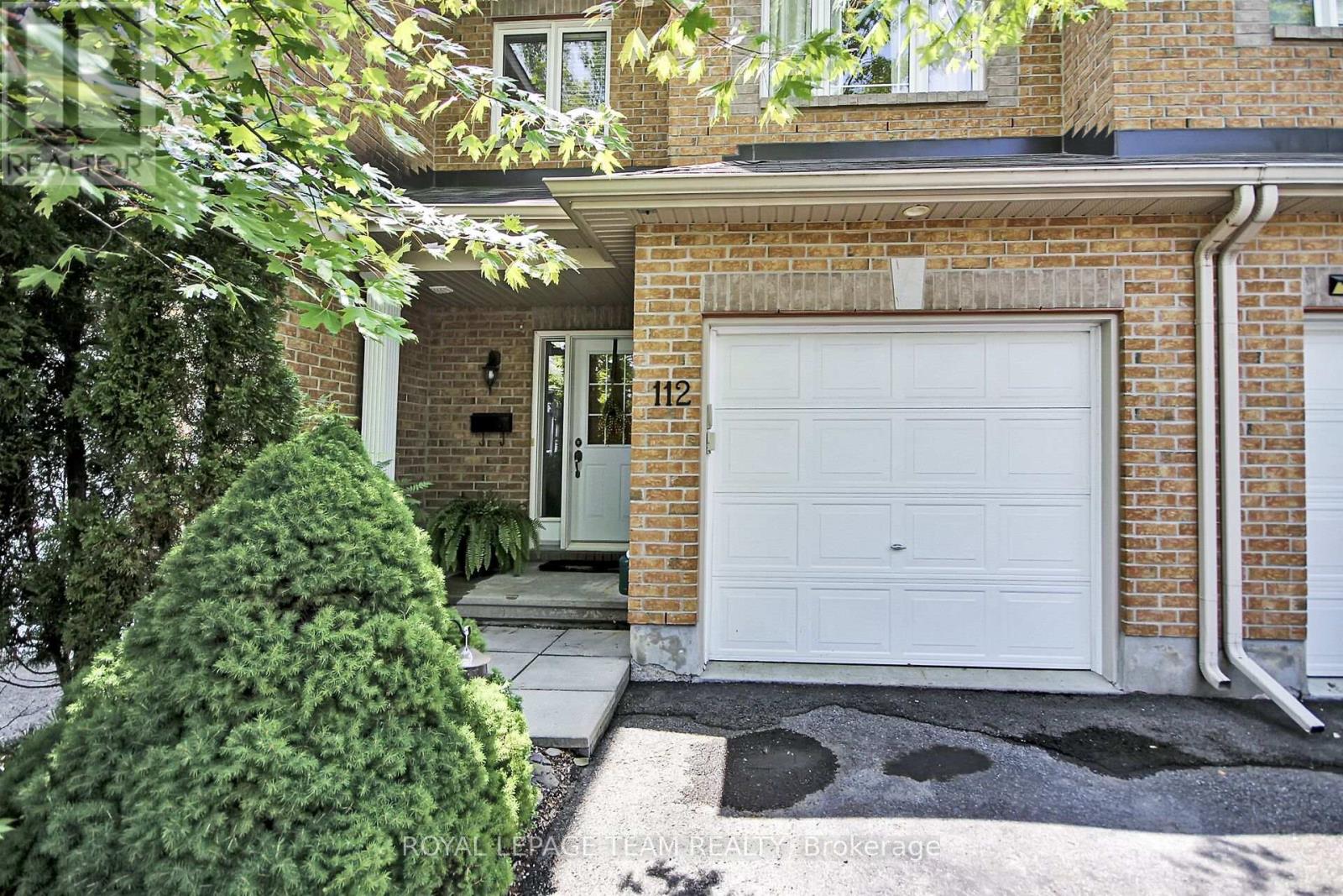112 Talltree Crescent, Ottawa, Ontario  K2S 0A9 - Photo 2 - X13211978