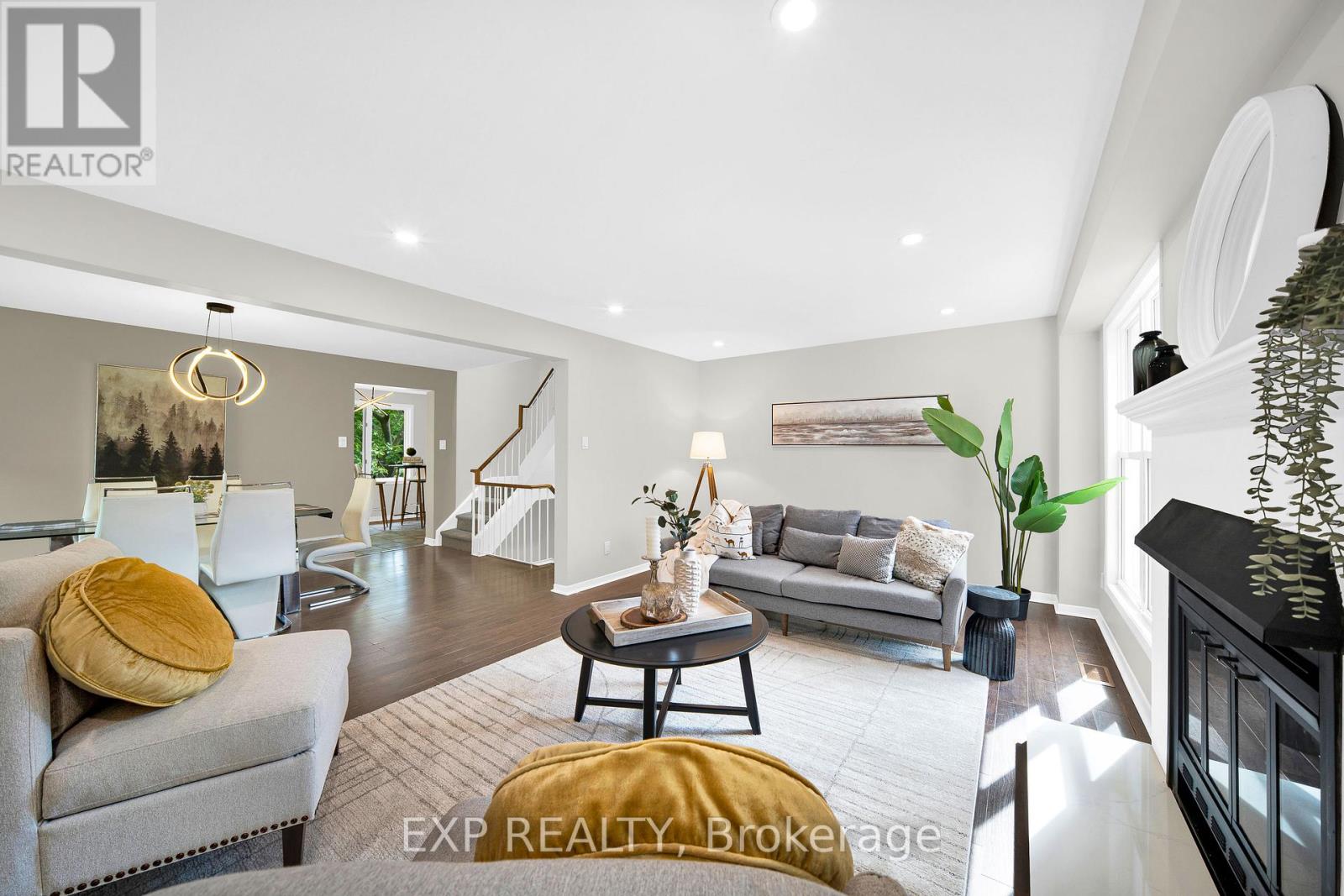 172 Centrepointe Drive, Ottawa, Ontario  K2G 5H7 - Photo 4 - X13212014