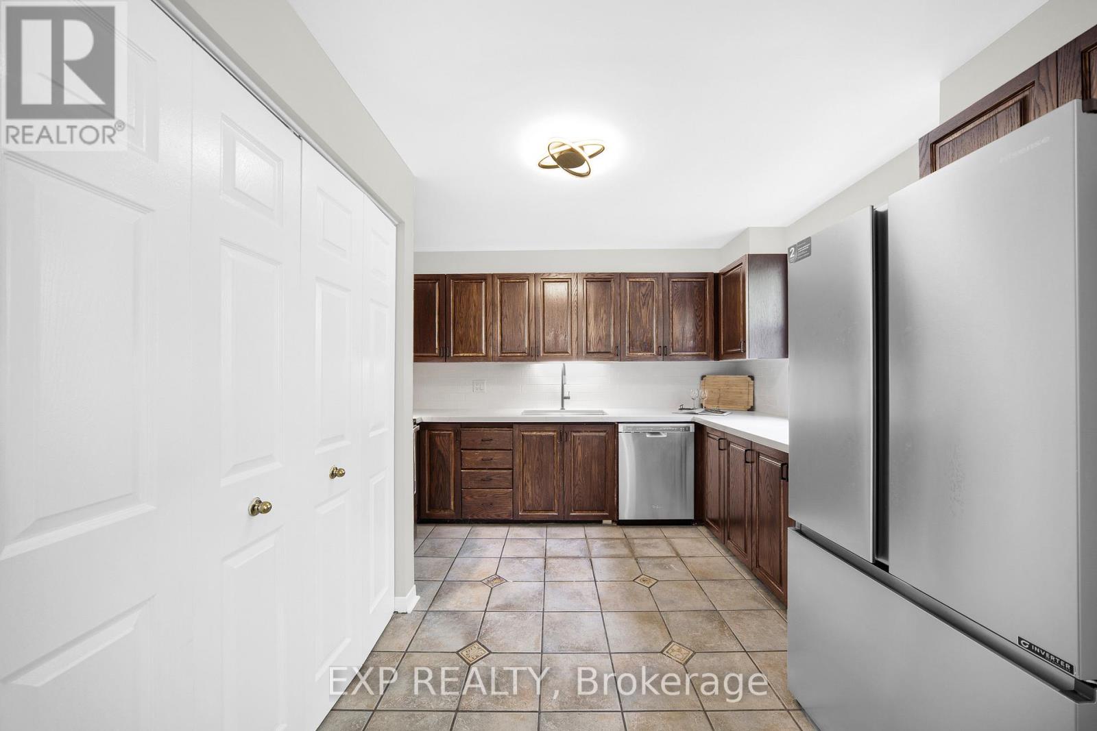 172 Centrepointe Drive, Ottawa, Ontario  K2G 5H7 - Photo 9 - X13212014
