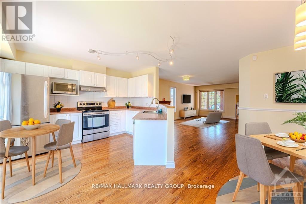 1205 Clyde Avenue, Ottawa, Ontario  K2C 1Y3 - Photo 10 - X13212116