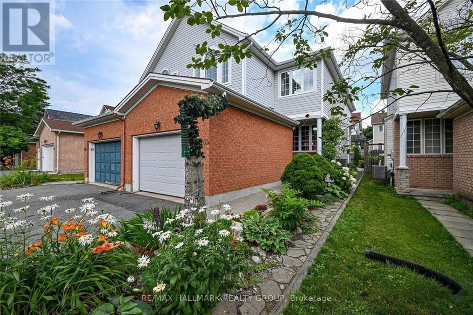 1205 Clyde Avenue, Ottawa, Ontario  K2C 1Y3 - Photo 2 - X13212116
