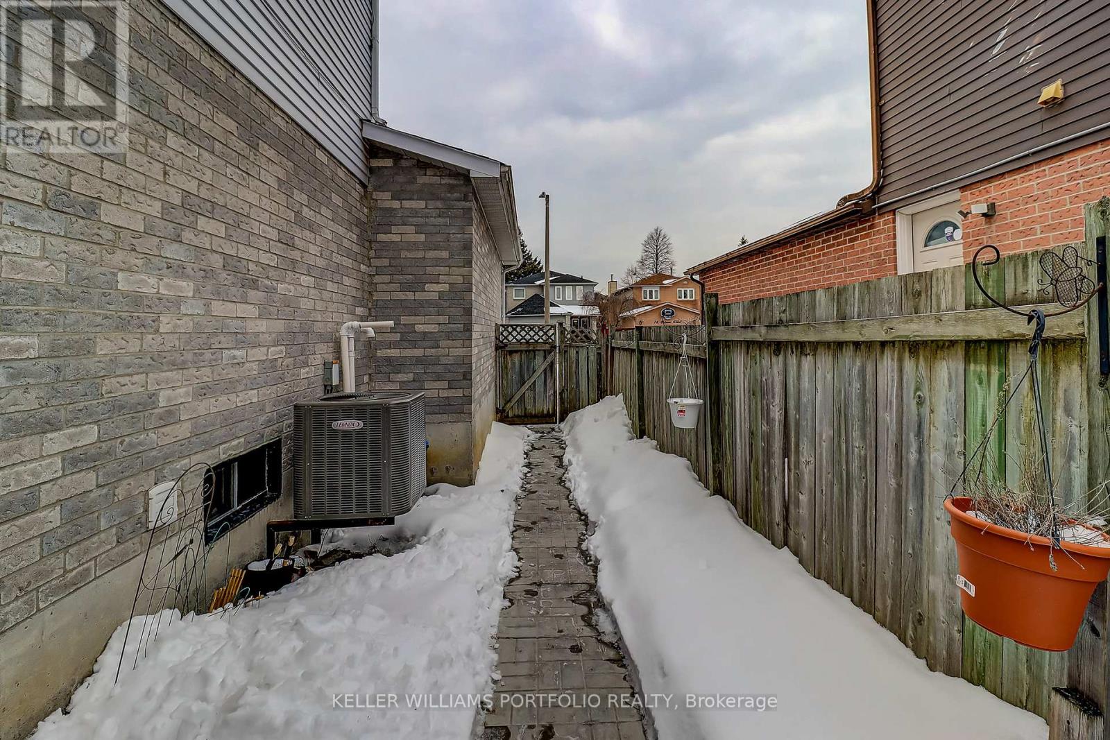 Lower Unit - 97 Dobson Drive, Ajax, Ontario  L1S 5G1 - Photo 25 - E13212058