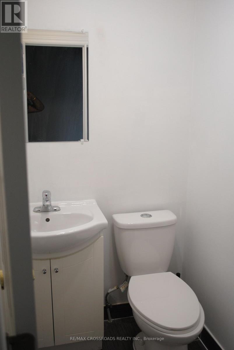 43 Berner Trail, Toronto, Ontario  M1B 1B1 - Photo 4 - E13212122