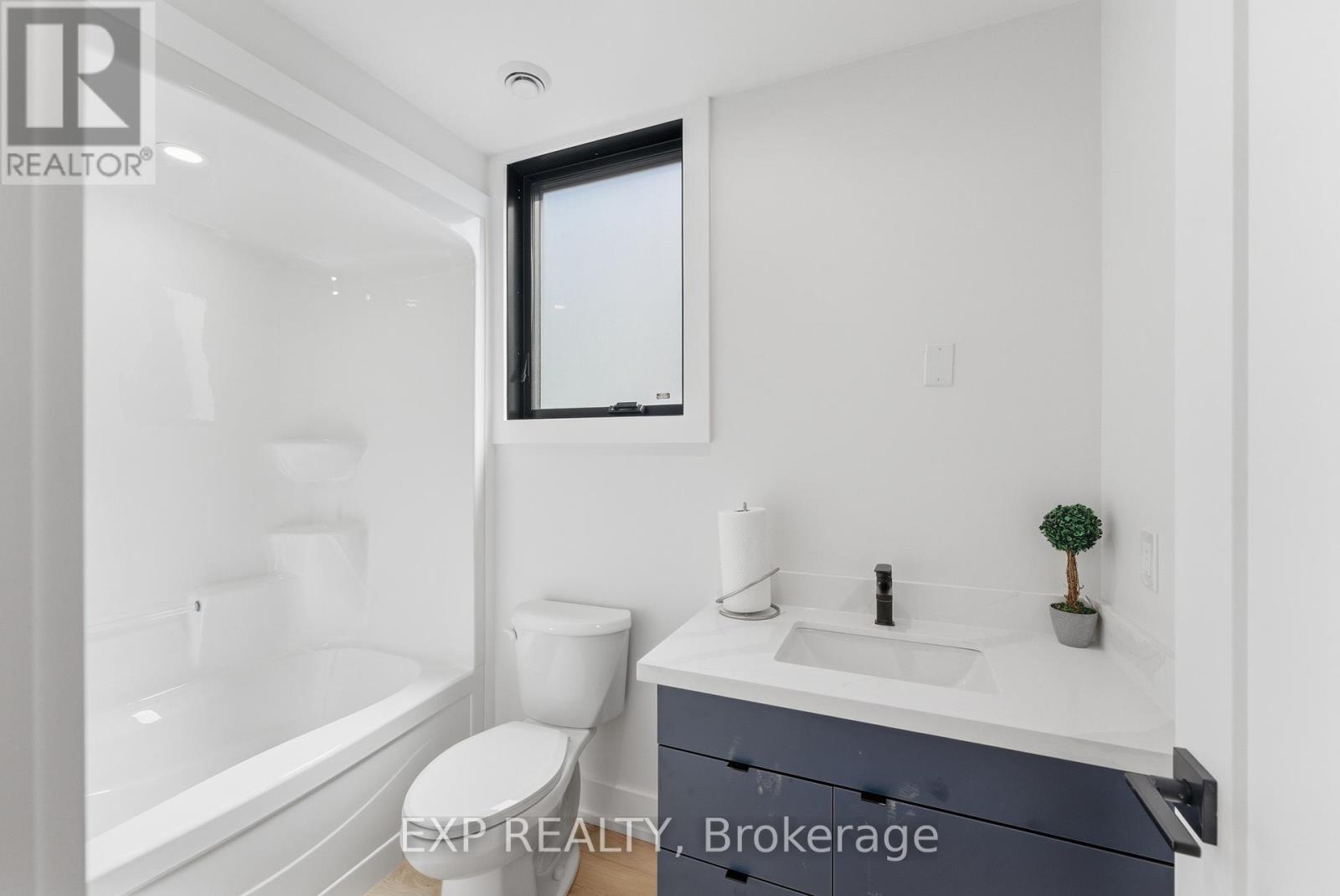 Main - 3603 Gunning Drive, Niagara Falls, Ontario  L2G 6L3 - Photo 5 - X13212062
