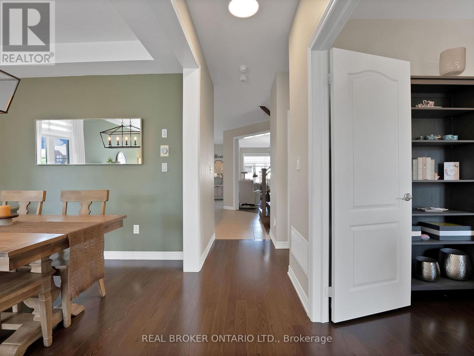19 Berryman Lane, Markham, Ontario  L6B 1M6 - Photo 8 - N13212026