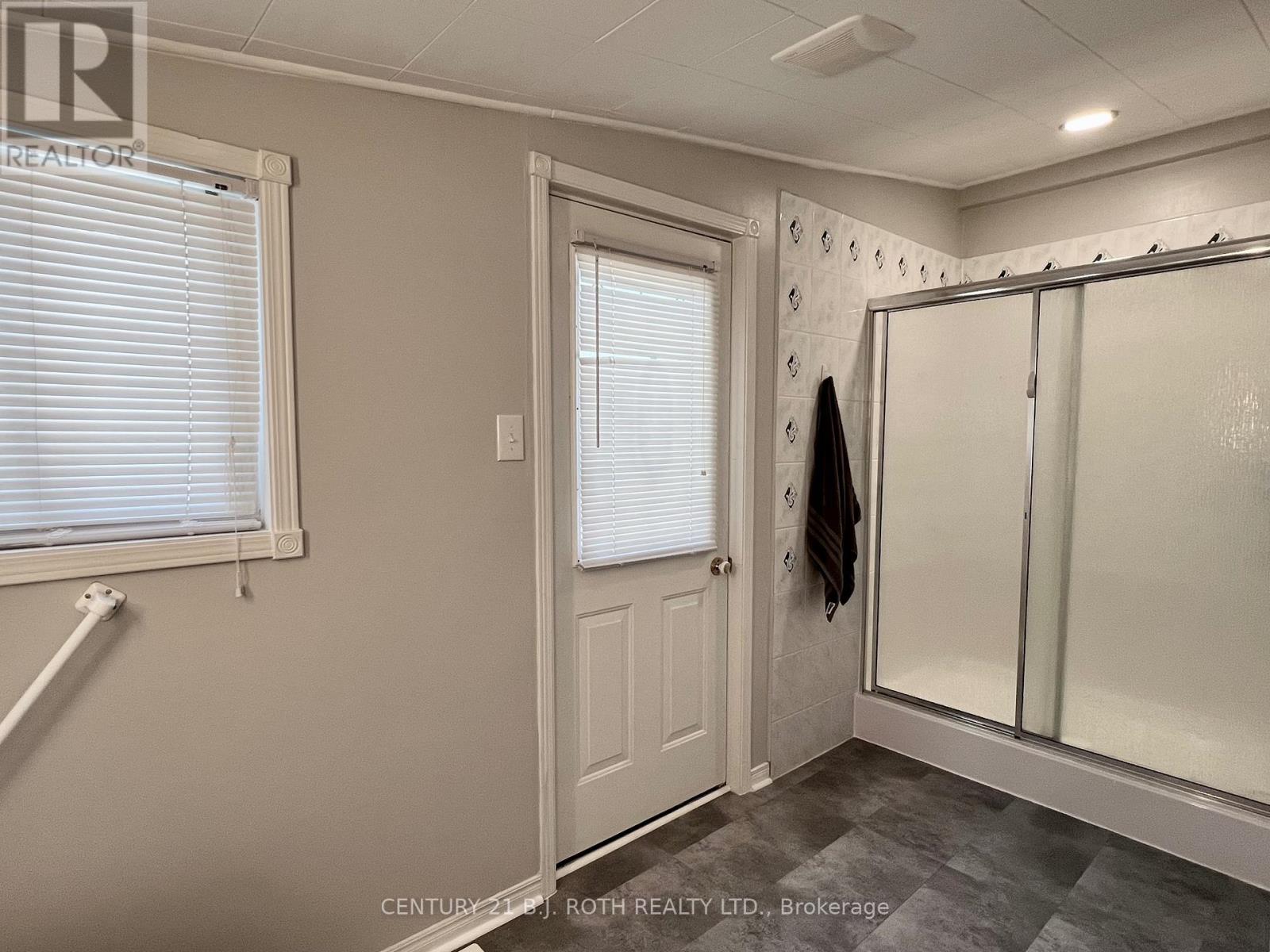 1 Nectarine Court, Innisfil, Ontario  L9S 1M4 - Photo 18 - N13212032