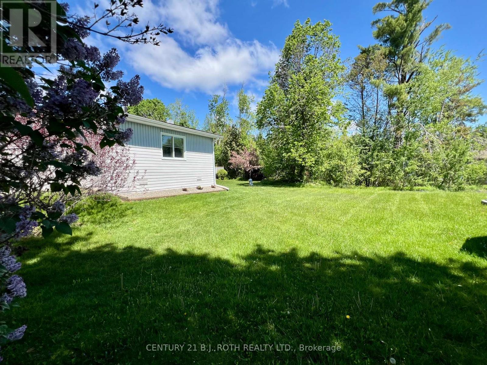 1 Nectarine Court, Innisfil, Ontario  L9S 1M4 - Photo 2 - N13212032
