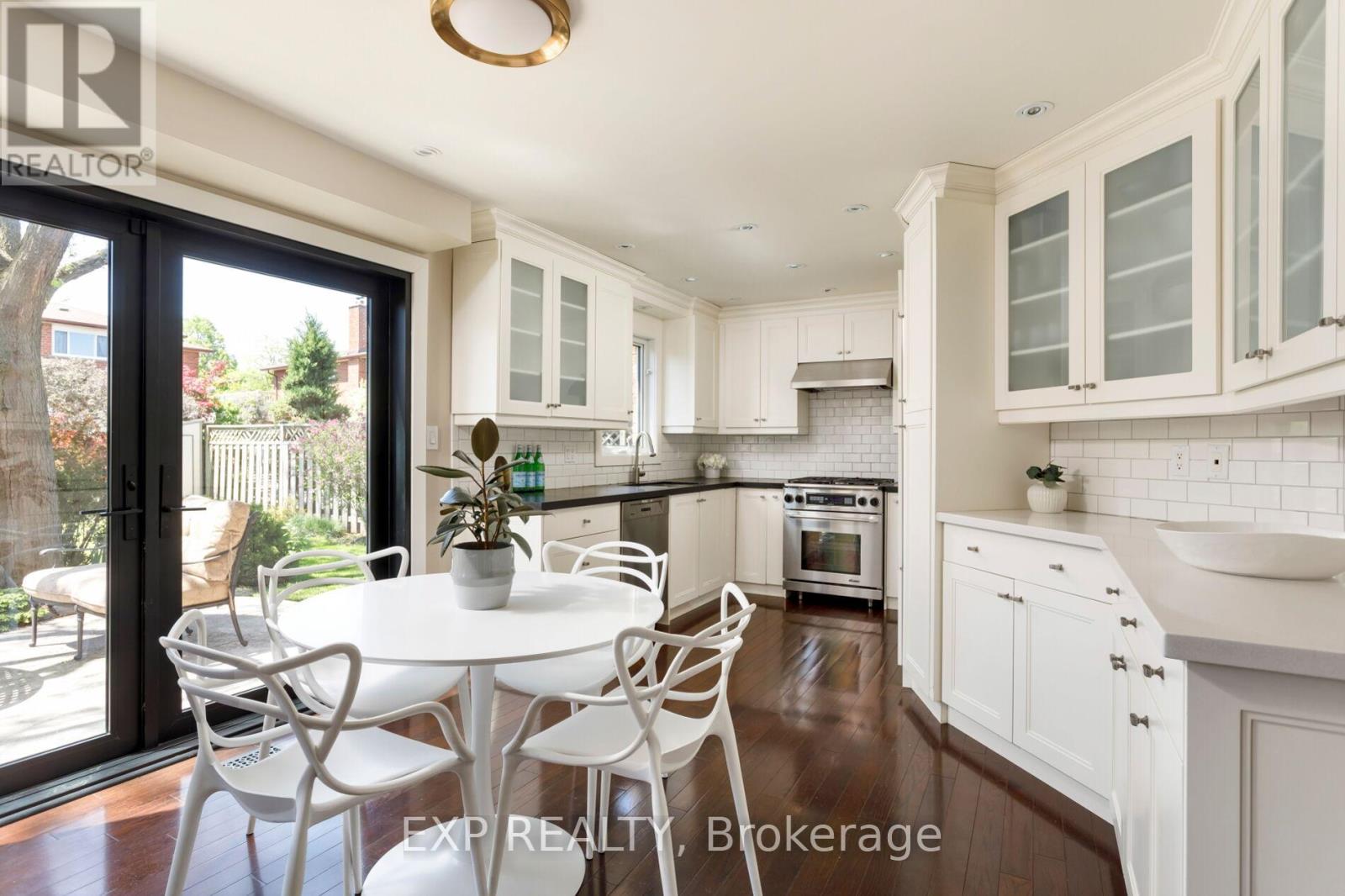 14 OLIVER LANE, Vaughan, Ontario