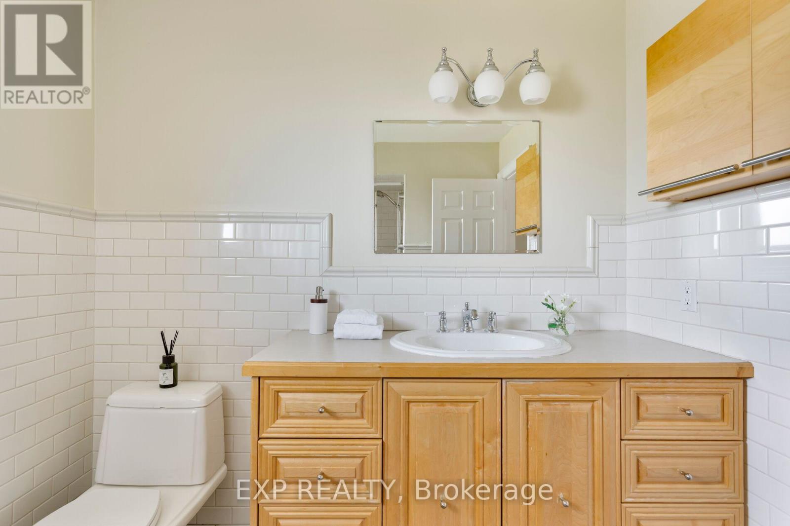 14 Oliver Lane, Vaughan, Ontario L6A 1B2 - Photo 29 - N13212040