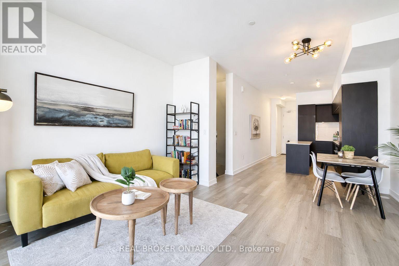 404 - 11 STECKLEY HOUSE LANE, Richmond Hill, Ontario