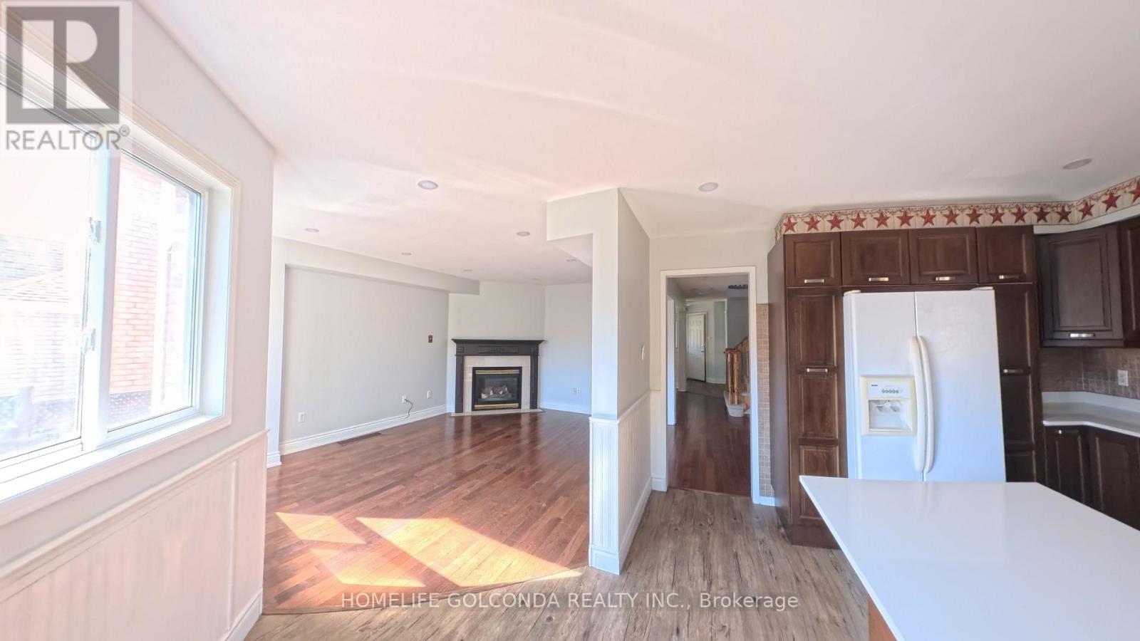 105 Widgeon Street, Barrie, Ontario  L4N 8W3 - Photo 2 - S13212010