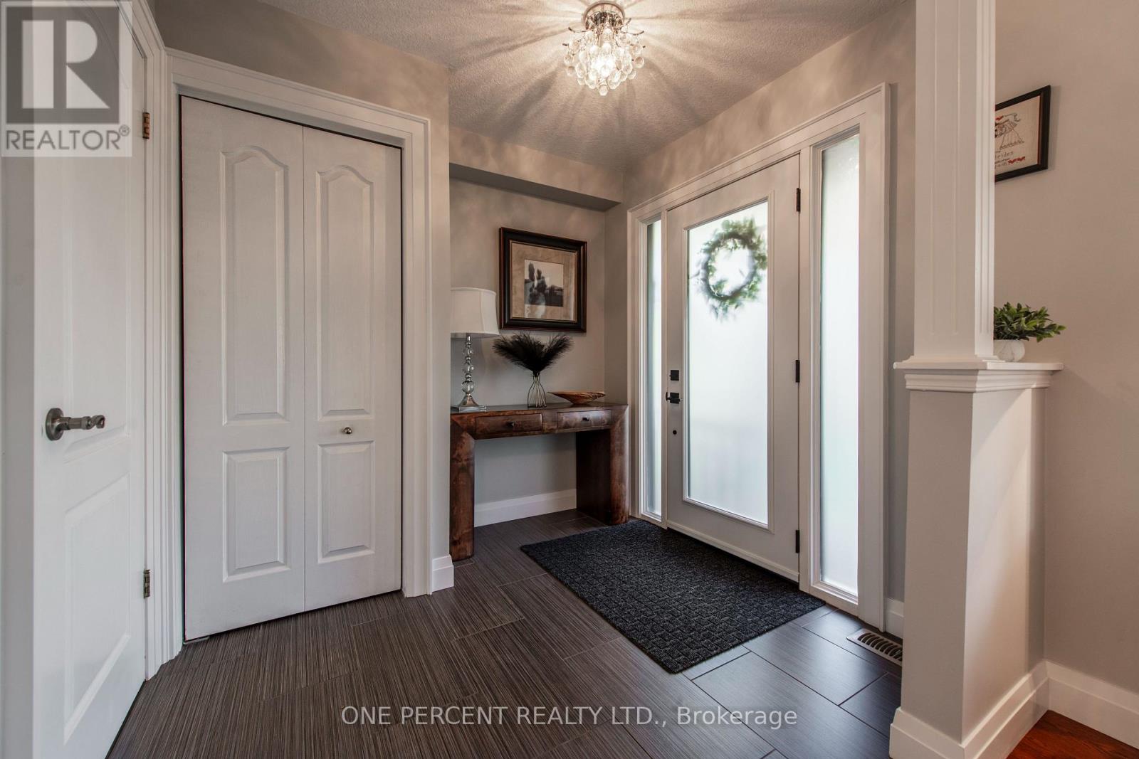 311 Fern Street, Orangeville, Ontario  L9W 5B8 - Photo 4 - W13212038