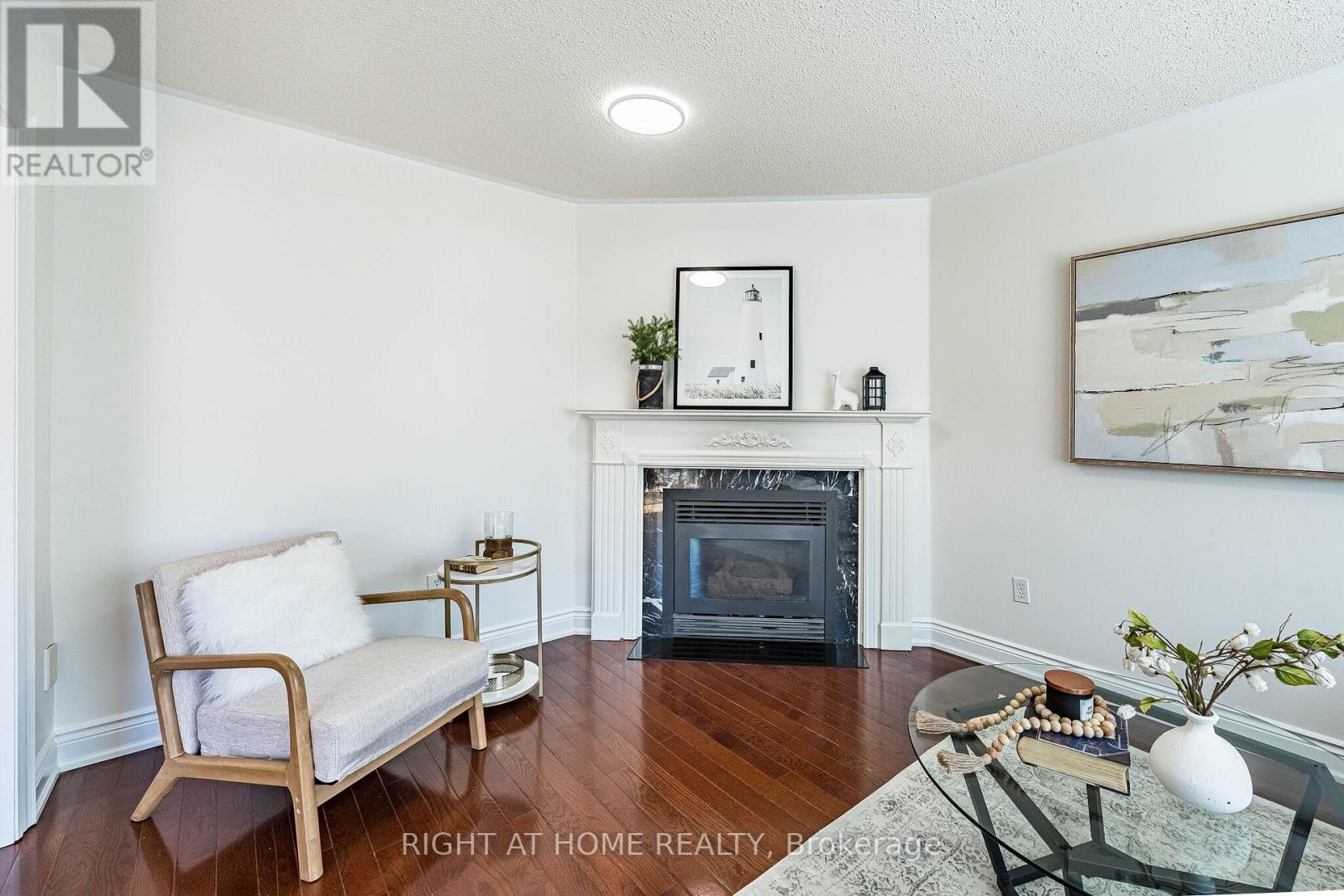 3928 Hazelridge Road, Mississauga, Ontario  L5N 6Z4 - Photo 18 - W13212042