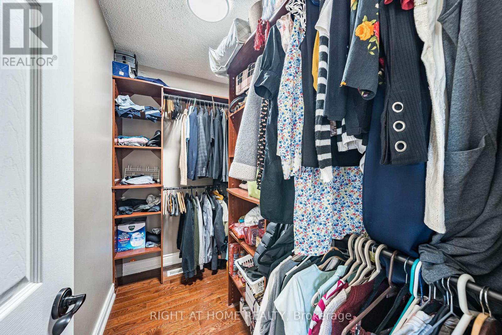 3928 Hazelridge Road, Mississauga, Ontario  L5N 6Z4 - Photo 32 - W13212042