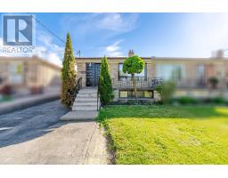 44 DUNCANWOODS DRIVE, Toronto, Ontario