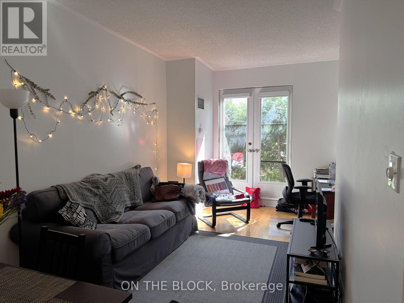 112 - 3085 Bloor Street W, Toronto, Ontario  M8X 1C9 - Photo 8 - W13212080