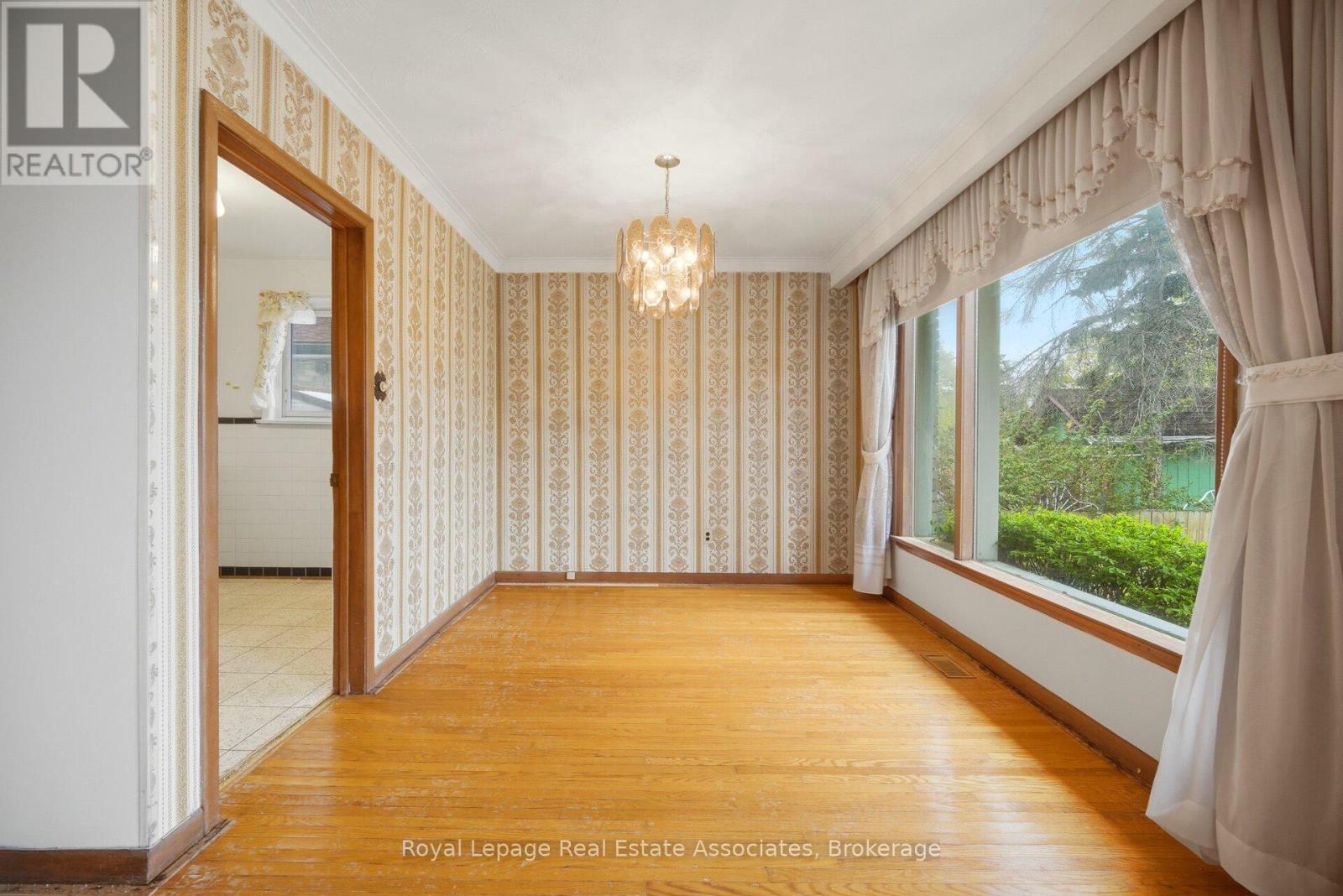 193 Kingsview Boulevard, Toronto, Ontario  M9R 1V7 - Photo 10 - W13212092