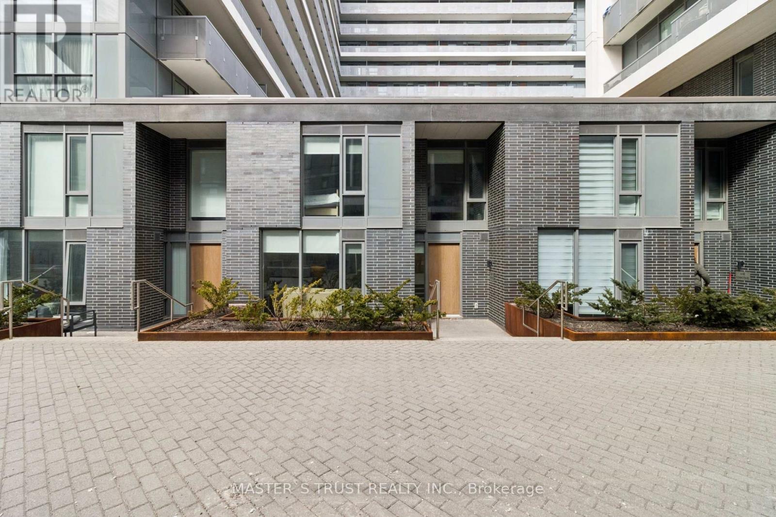 TH109 - 160 FLEMINGTON ROAD E, Toronto, Ontario
