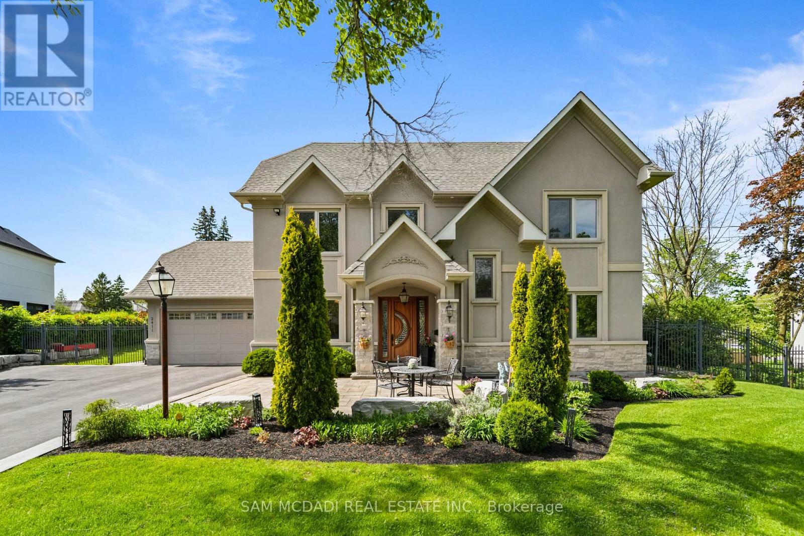 2411 THORN LODGE DRIVE, Mississauga, Ontario