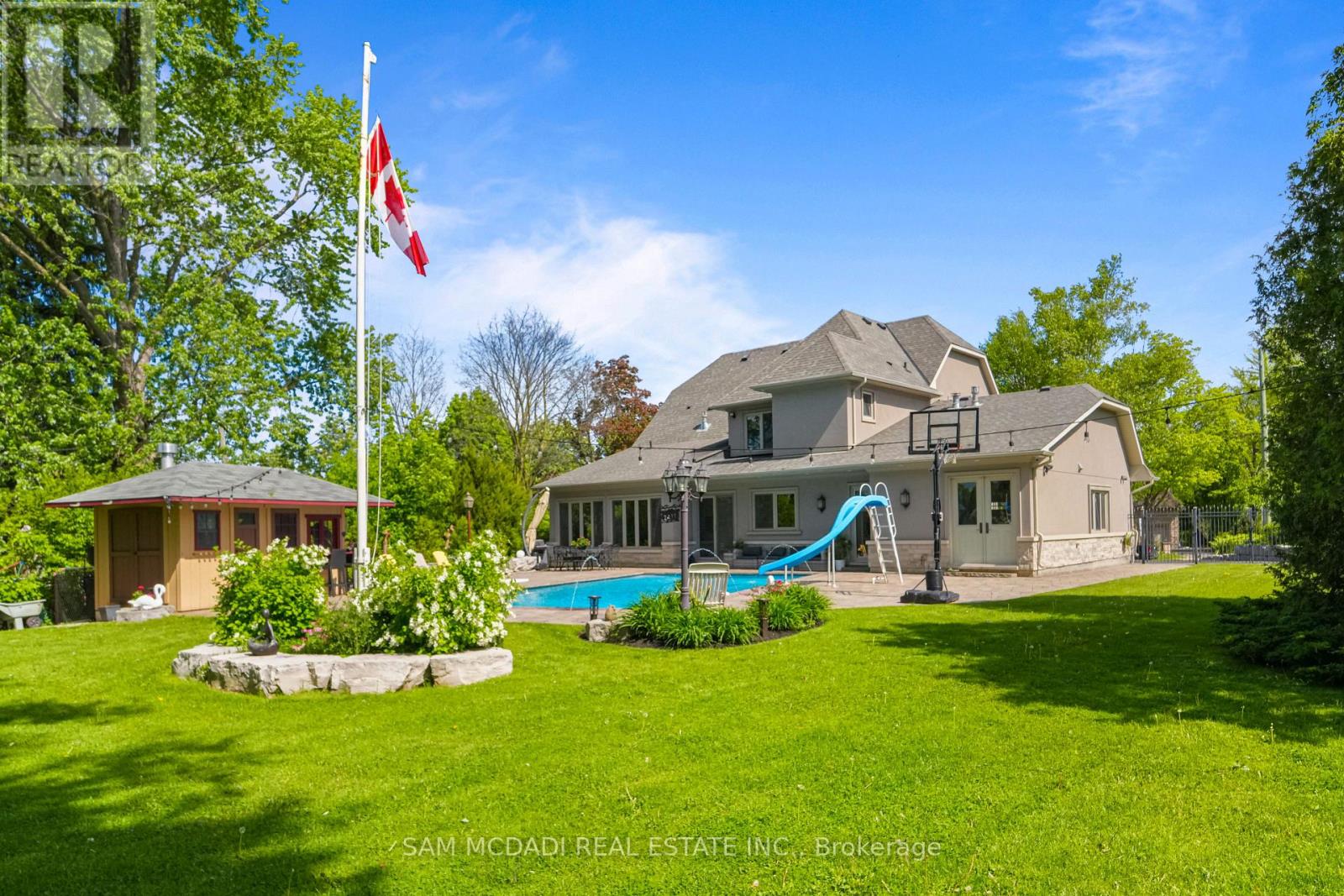 2411 Thorn Lodge Drive, Mississauga, Ontario  L5K 1K8 - Photo 3 - W13212158