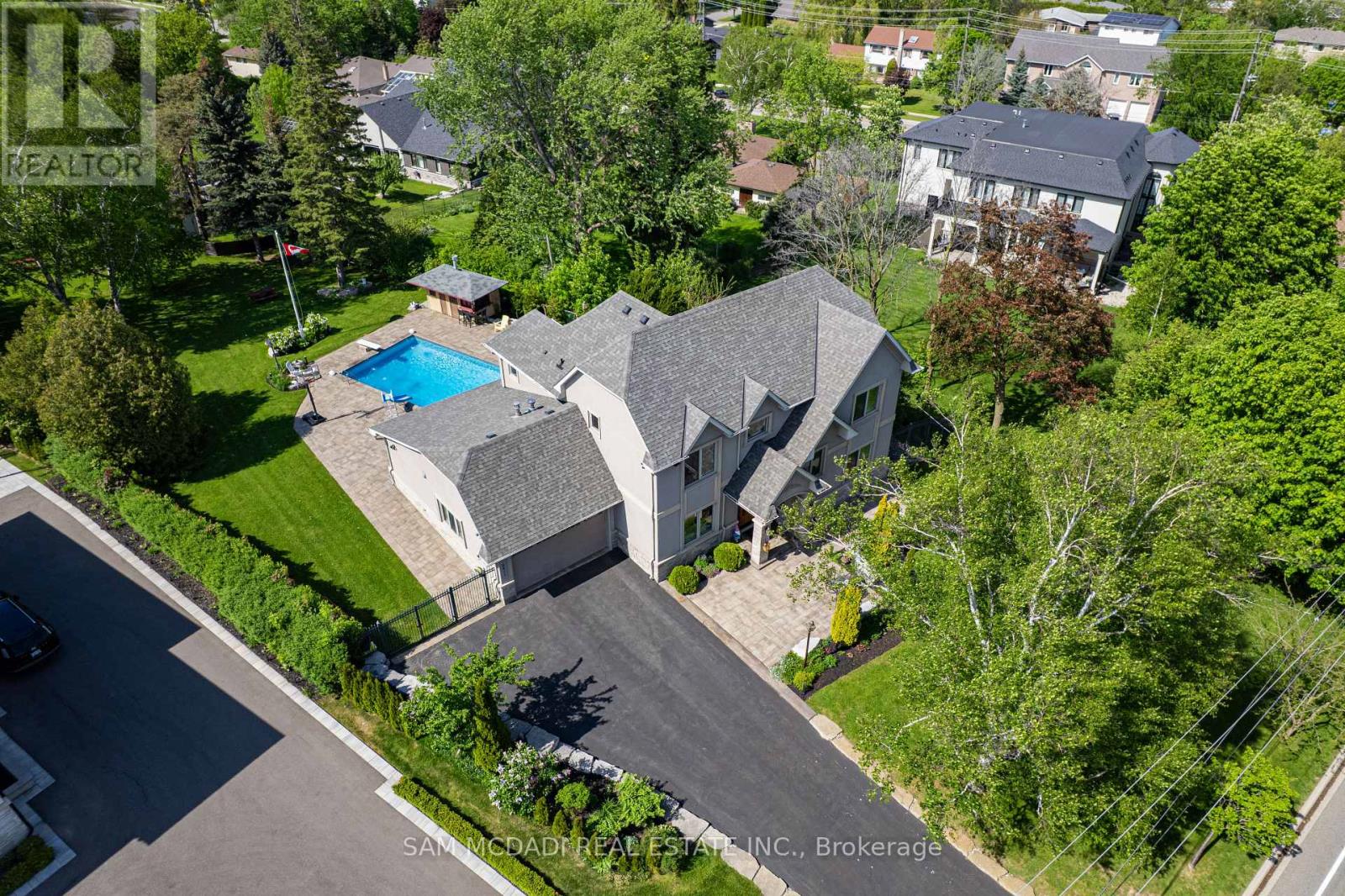 2411 Thorn Lodge Drive, Mississauga, Ontario  L5K 1K8 - Photo 48 - W13212158