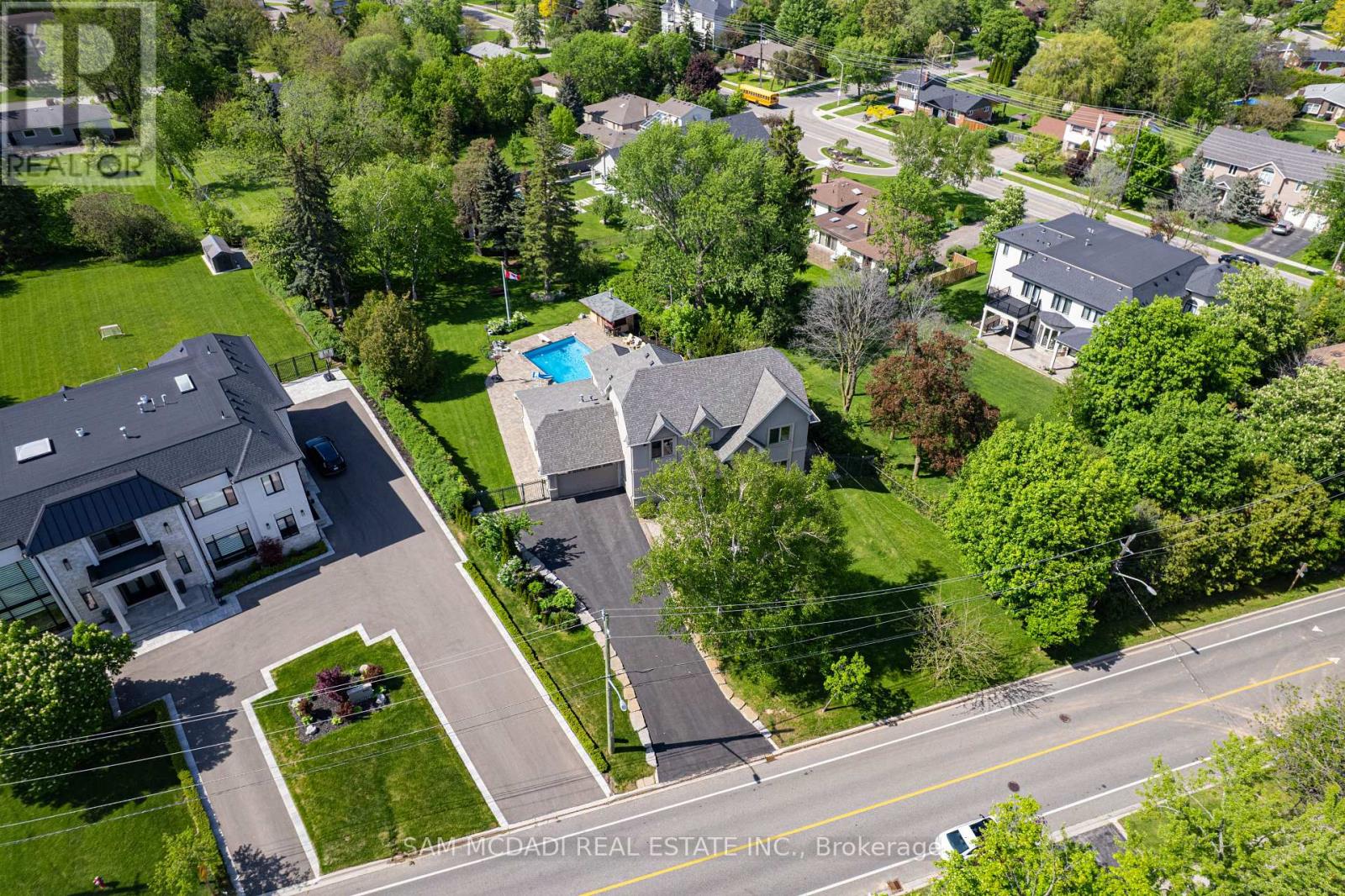 2411 Thorn Lodge Drive, Mississauga, Ontario  L5K 1K8 - Photo 49 - W13212158