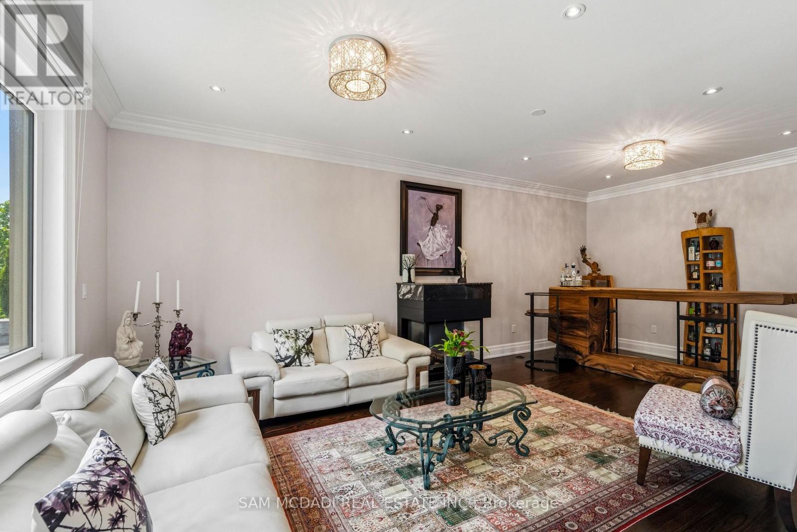 2411 Thorn Lodge Drive, Mississauga, Ontario  L5K 1K8 - Photo 7 - W13212158
