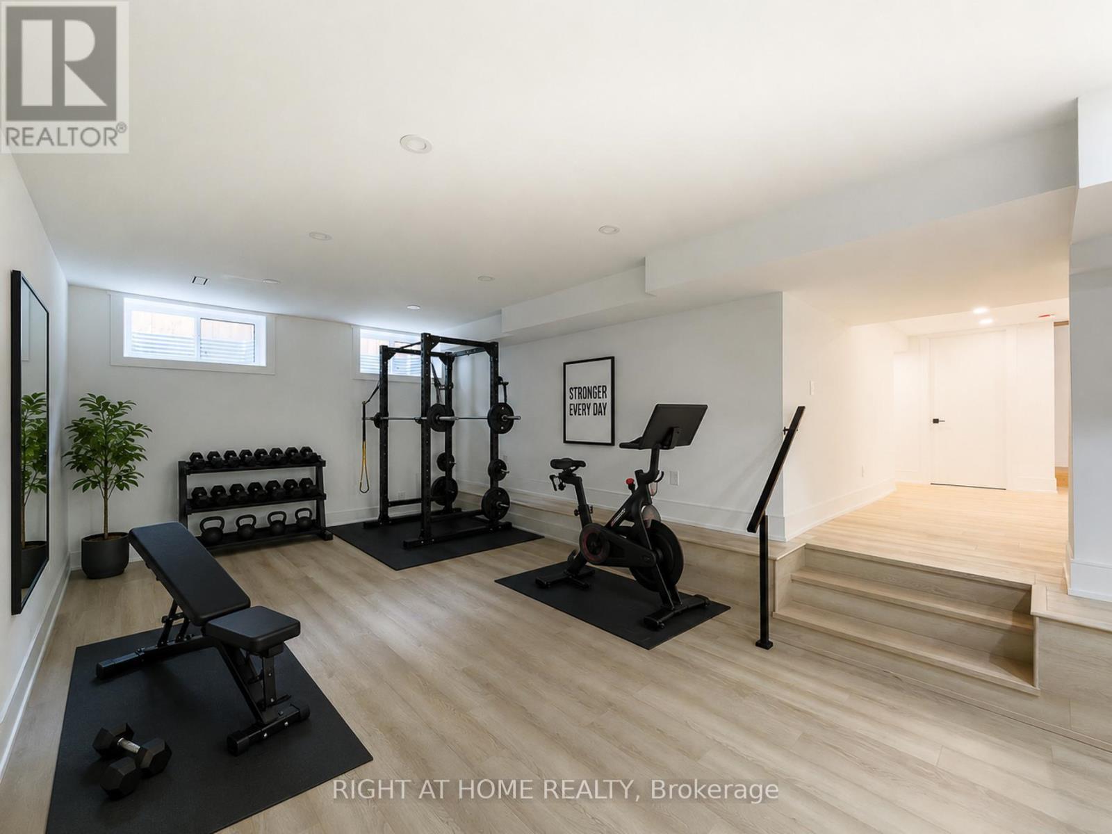 61 Floresta Court, Hamilton, Ontario  L9G 1R6 - Photo 34 - X13212022